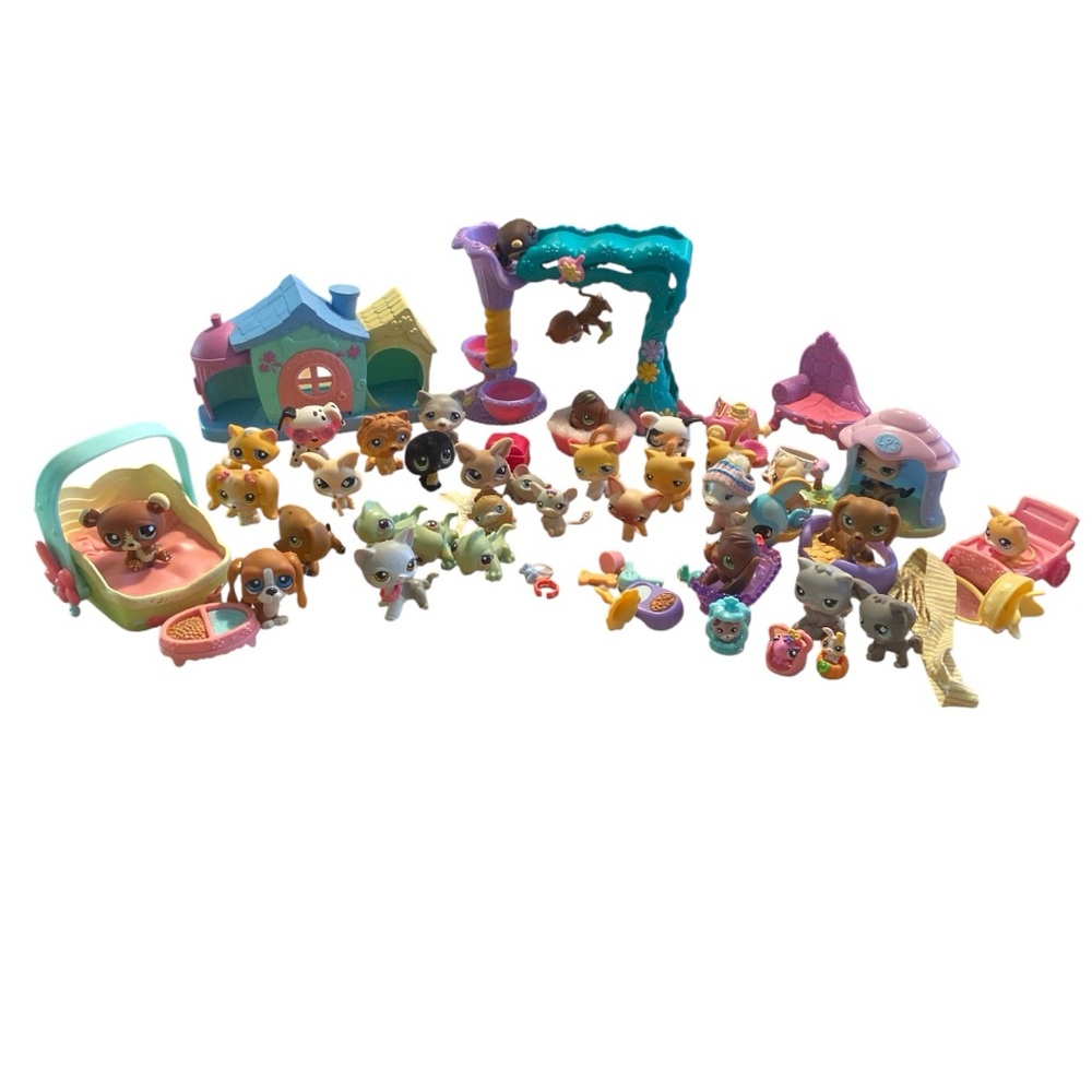 Littlest Pet Shop Animals and accessories